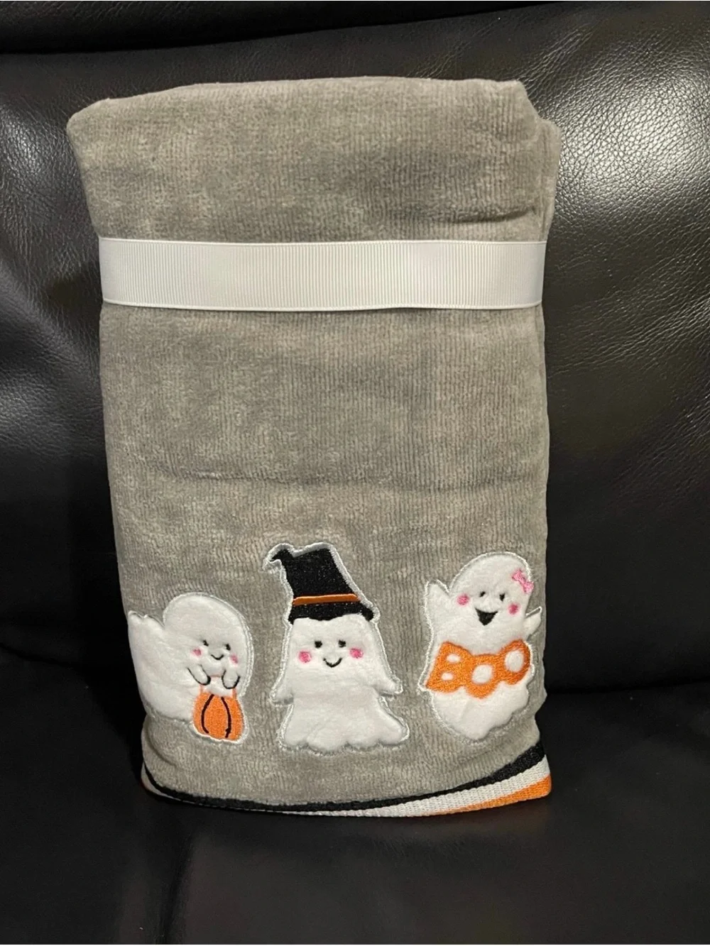 CARO HOME Halloween Ghosts Hand Towels, Set of 2